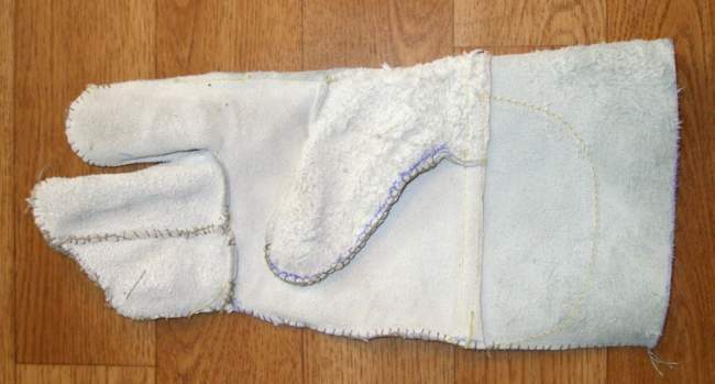 handschuh_unten.jpg handschuh_unten.jpg