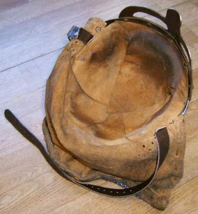 Brillenhelm von innen