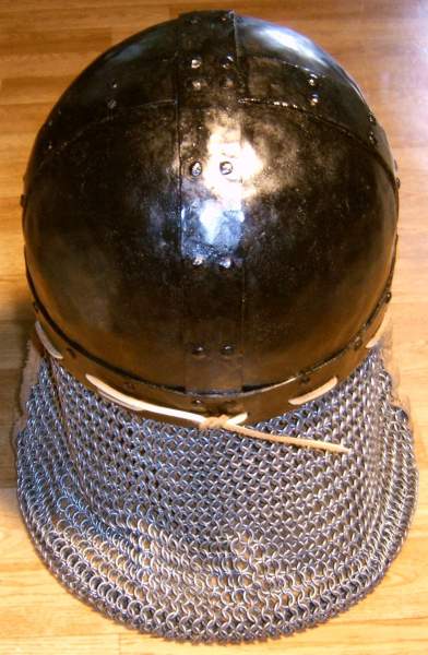 brillenhelm_von_hinten_b.jpg brillenhelm_von_hinten_b.jpg