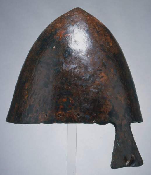 normannenhelm_10_augsburg_schraeg.jpg normannenhelm_10_augsburg_schraeg.jpg