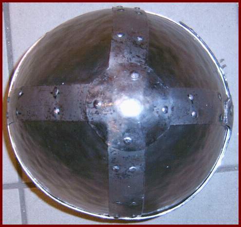 normannenhelm_oben_kurs_h.jpg normannenhelm_oben_kurs_h.jpg