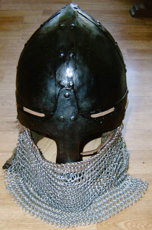 von vorne geschlossen