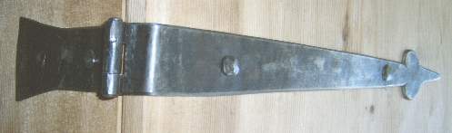 Scharnier, Truhe geschlossen