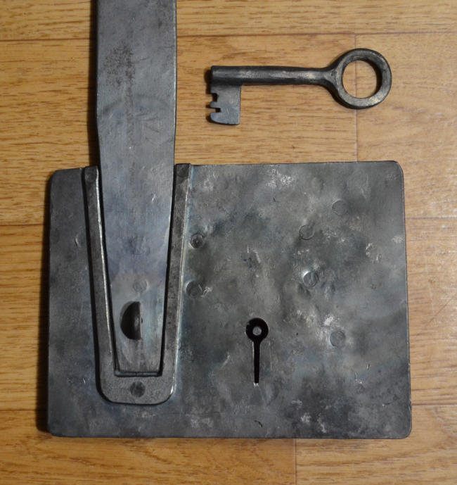 Frontseite des Schlosses