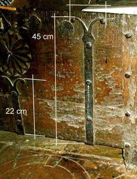 Originalbeschläge Truhe Vorderseite